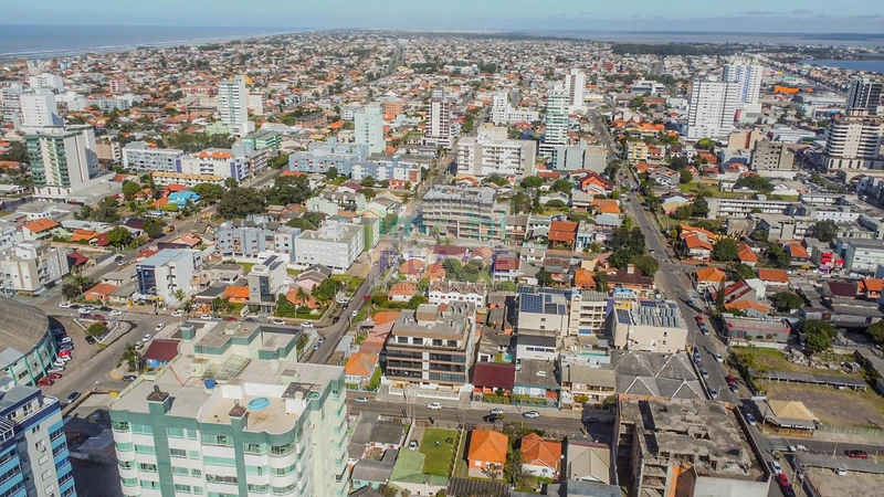 Apartamento Mobiliado no Centro de Tramandaí – 3 Dormitórios: 8ª foto da galeria de imagens do imóvel