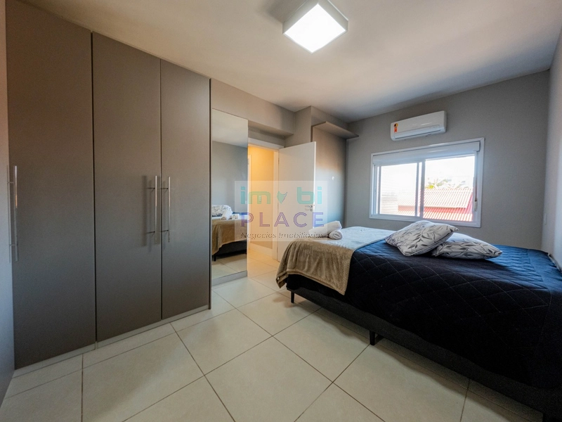 Apartamento mobiliado de frente no centro de Tramandaí – posição solar: 22ª foto da galeria de imagens do imóvel