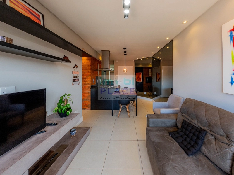 Apartamento mobiliado de frente no centro de Tramandaí – posição solar: 6ª foto da galeria de imagens do imóvel