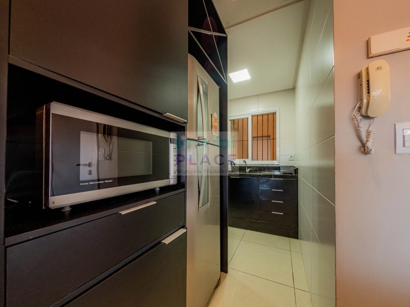 Apartamento mobiliado de frente no centro de Tramandaí – posição solar: 14ª foto da galeria de imagens do imóvel