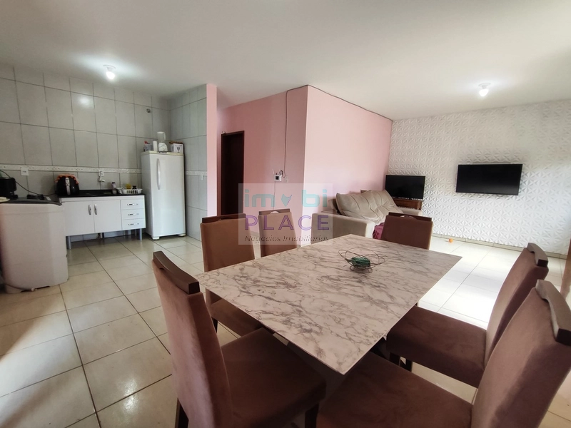 Casa com piscina: 8ª foto da galeria de imagens do imóvel