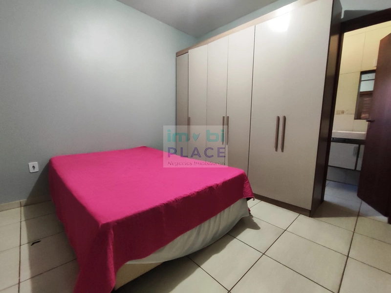 Casa com piscina: 11ª foto da galeria de imagens do imóvel
