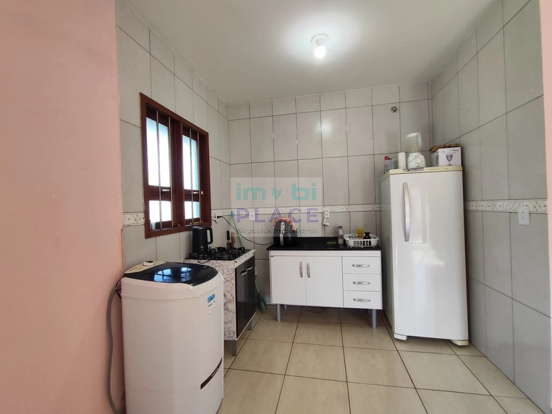 Casa com piscina: 10ª foto da galeria de imagens do imóvel