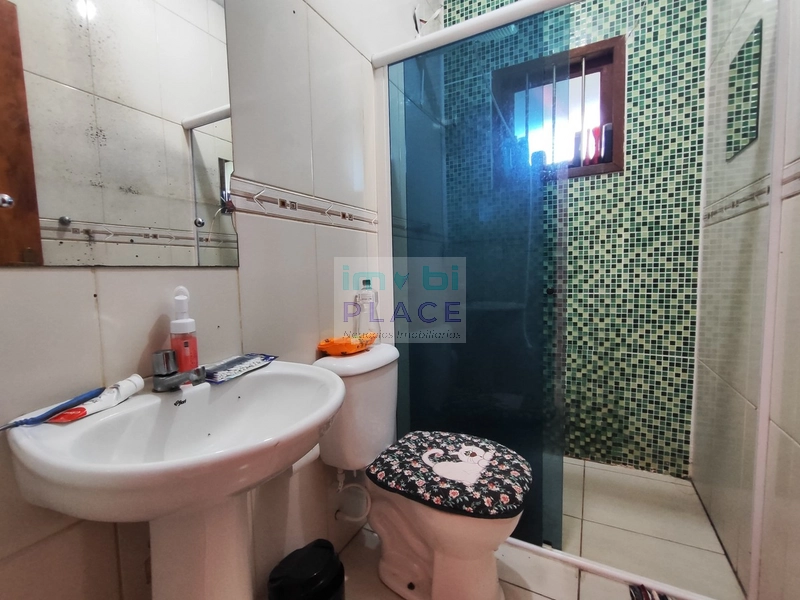 Casa com piscina: 15ª foto da galeria de imagens do imóvel