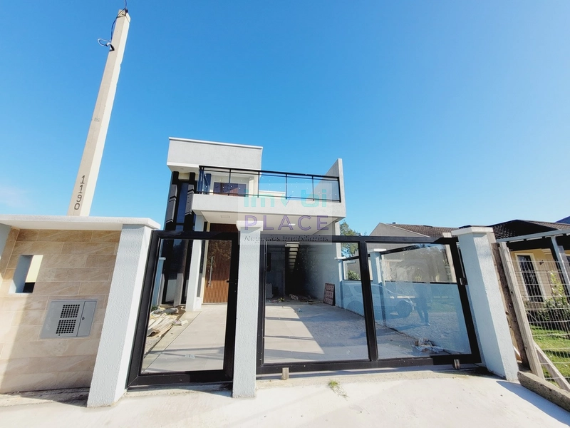 Casa à Venda em Nova Tramandaí: 2ª foto da galeria de imagens do imóvel