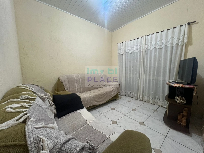 Casa Ampla com 3 Dormitórios e Terreno Espaçoso – Próxima ao Mar!: 4ª foto da galeria de imagens do imóvel