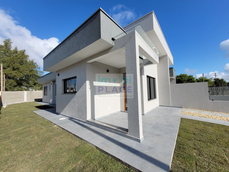Casa de Esquina com Alto Padrão Construtivo – Nova Tramandaí: 11ª foto da galeria de imagens do imóvel
