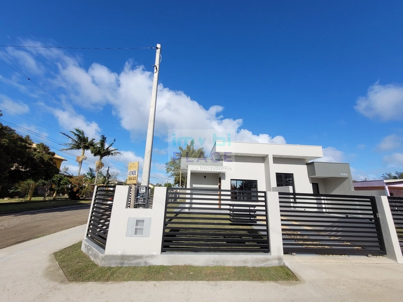 Casa de Esquina com Alto Padrão Construtivo – Nova Tramandaí: 10ª foto da galeria de imagens do imóvel