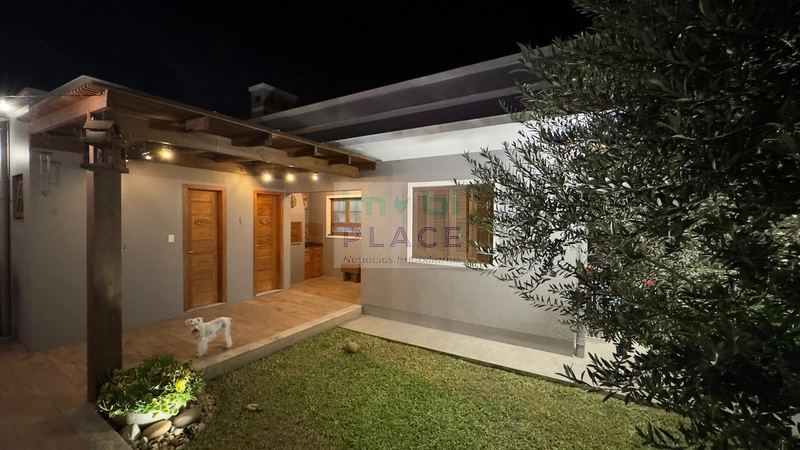 Casa com piscina: 12ª foto da galeria de imagens do imóvel
