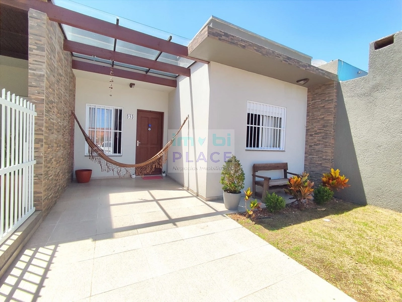 Casa semi-mobiliada: 1ª foto da galeria de imagens do imóvel