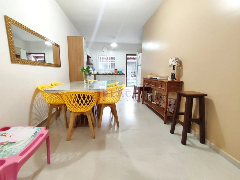Casa semi-mobiliada: 10ª foto da galeria de imagens do imóvel