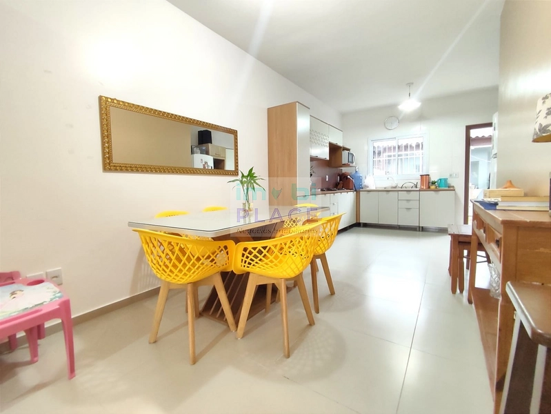 Casa semi-mobiliada: 2ª foto da galeria de imagens do imóvel