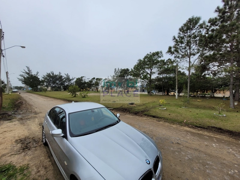 CASA COM PISCINA 2 DORMITÓRIOS EM NOVA TRAMANDAÍ: 8ª foto da galeria de imagens do imóvel