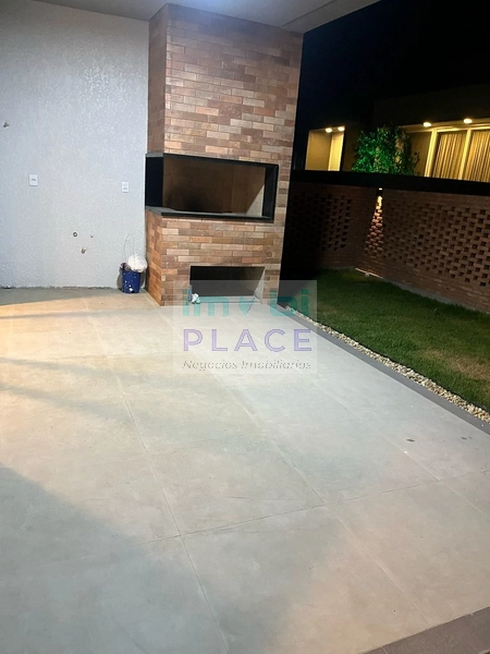 Casa em Condomínio: 2ª foto da galeria de imagens do imóvel