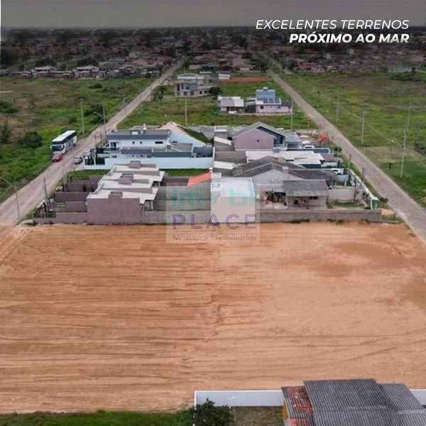 TERRENOS LIMPOS E ATERRADOS: 3ª foto da galeria de imagens do imóvel