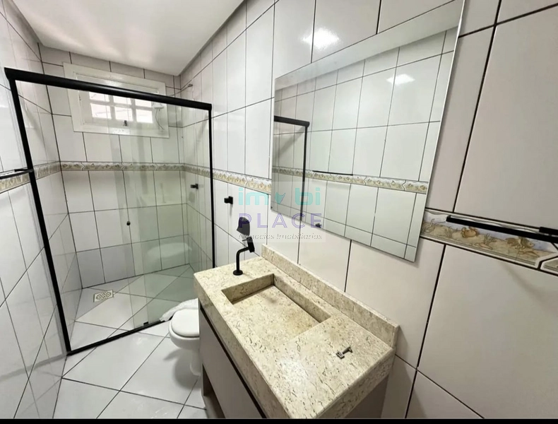 Casa com piscina: 8ª foto da galeria de imagens do imóvel
