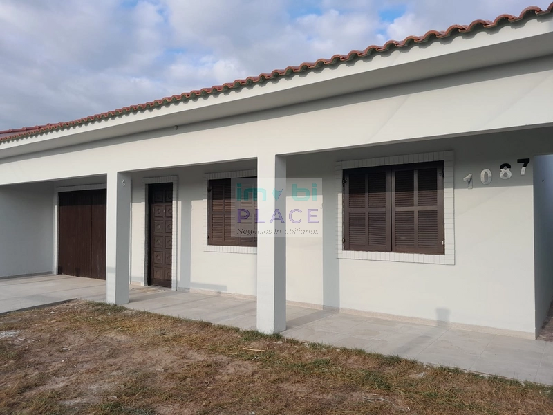 Casa à Venda: 1ª foto da galeria de imagens do imóvel
