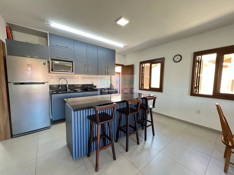 Casa à Venda: 3ª foto da galeria de imagens do imóvel