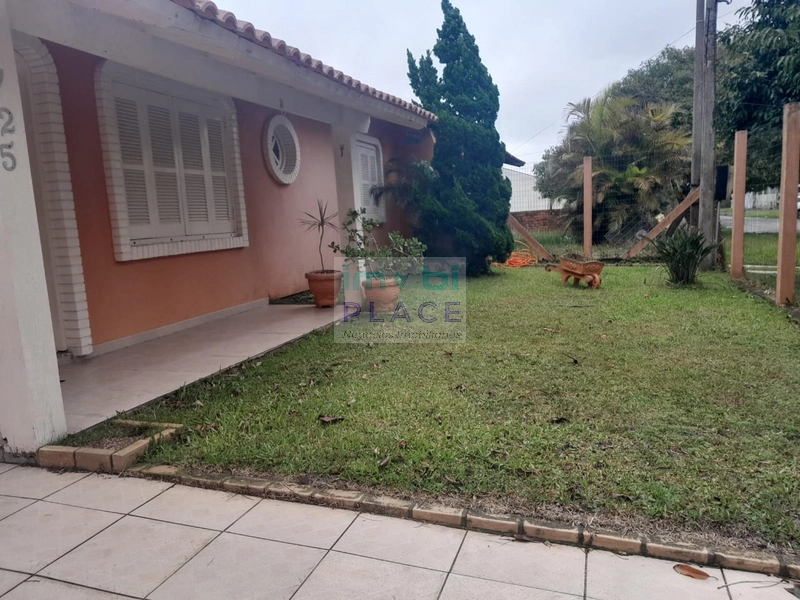 Casa Mobiliada à Venda: 2ª foto da galeria de imagens do imóvel