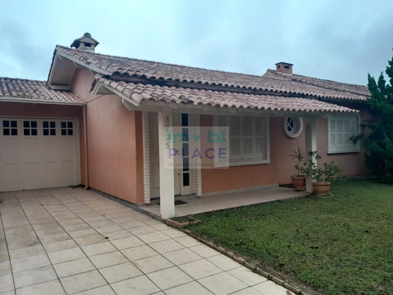 Casa Mobiliada à Venda: 1ª foto da galeria de imagens do imóvel