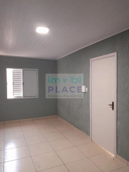 Ampla Casa com 5 Dormitórios: 25ª foto da galeria de imagens do imóvel