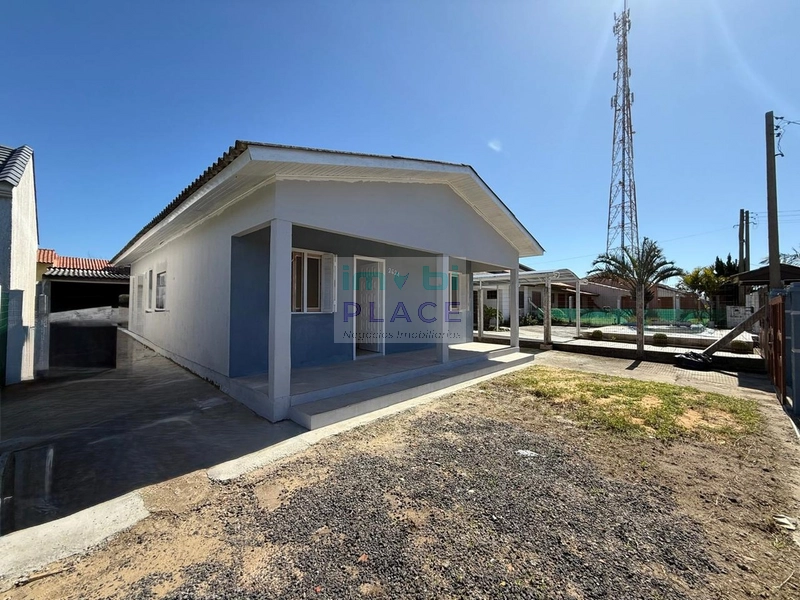 Casa à Venda: 2ª foto da galeria de imagens do imóvel