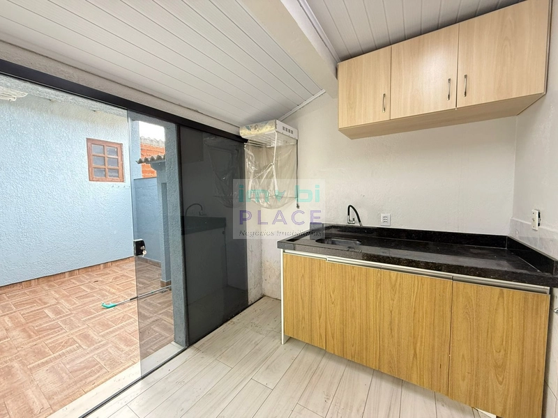 Casa à Venda – Parcialmente Mobiliada: 6ª foto da galeria de imagens do imóvel