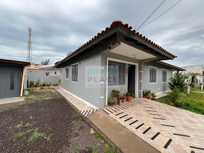 Casa com ótima localização, a apenas 700 metros do mar: 1ª foto da galeria de imagens do imóvel