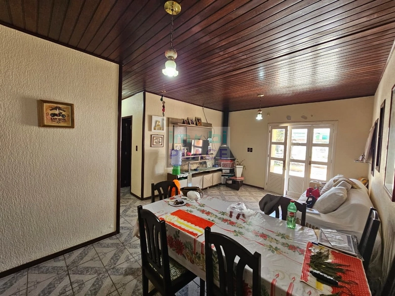 Casa com Anexo e Amplo Espaço para sua Família: 6ª foto da galeria de imagens do imóvel