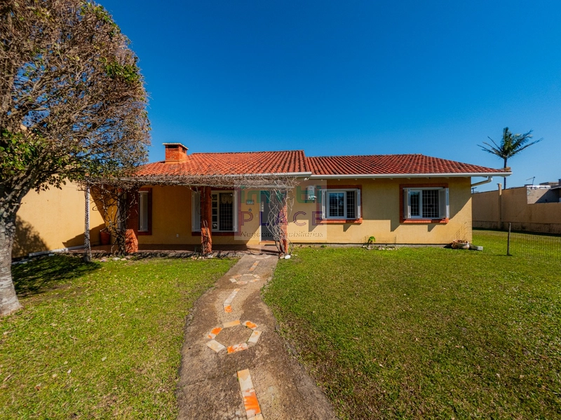 Casa à venda com amplo espaço e lazer completo: 5ª foto da galeria de imagens do imóvel