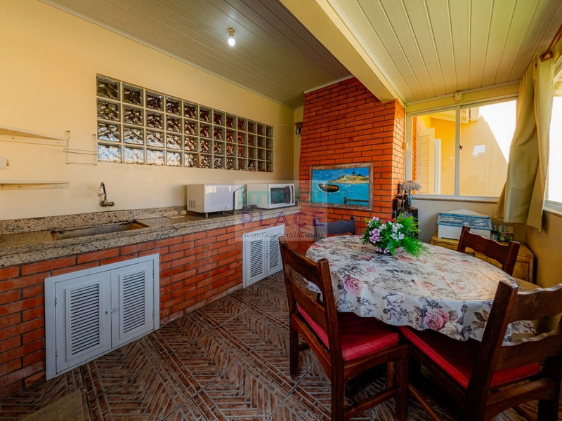 Casa à venda com amplo espaço e lazer completo: 24ª foto da galeria de imagens do imóvel