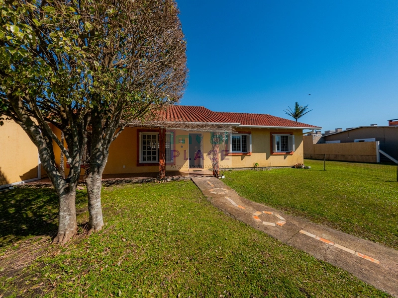 Casa à venda com amplo espaço e lazer completo: 1ª foto da galeria de imagens do imóvel
