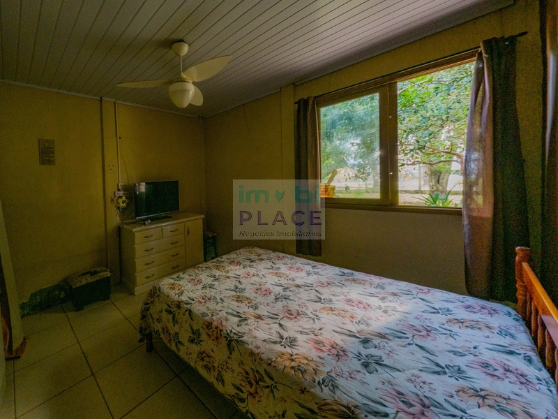 Casa à venda com amplo espaço: 36ª foto da galeria de imagens do imóvel
