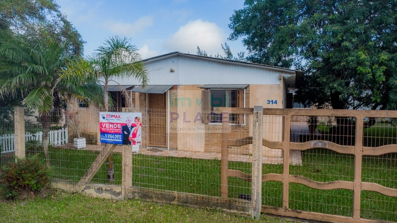 Casa à venda com amplo espaço: 4ª foto da galeria de imagens do imóvel
