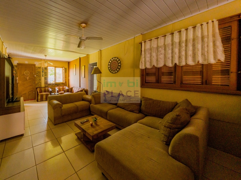 Casa à venda com amplo espaço: 34ª foto da galeria de imagens do imóvel