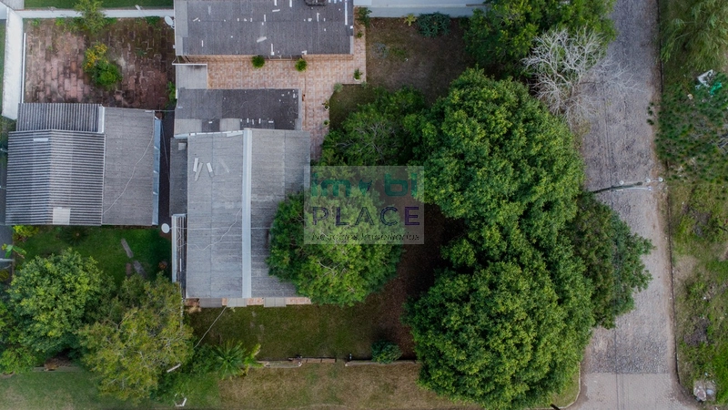 Casa à venda com amplo espaço: 5ª foto da galeria de imagens do imóvel