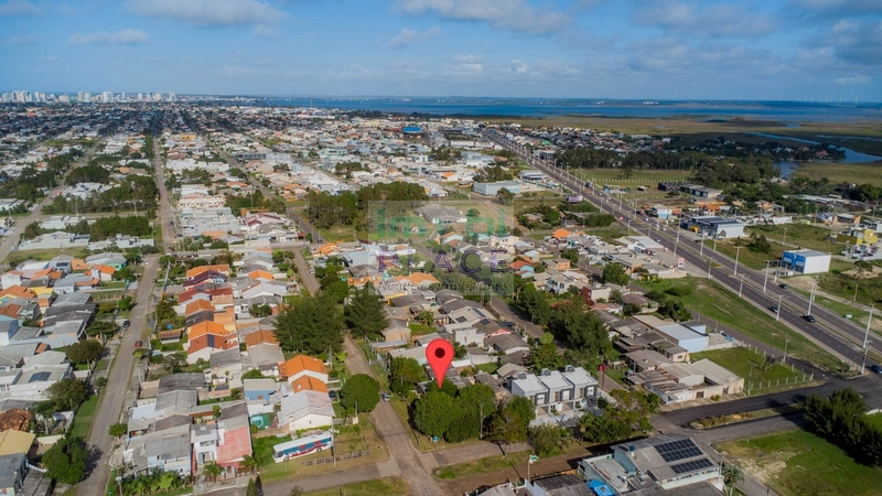 Casa à venda com amplo espaço: 21ª foto da galeria de imagens do imóvel