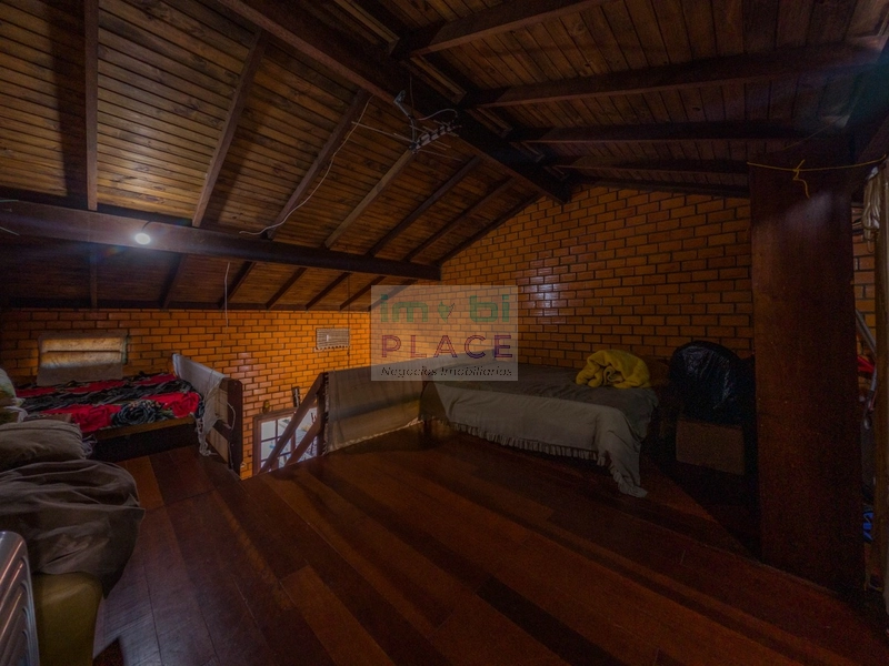 Casa à venda com arquitetura diferenciada: 24ª foto da galeria de imagens do imóvel