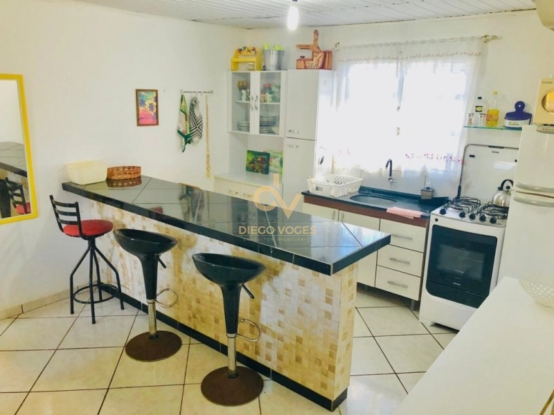 Casa com amplo terreno 2 quartos quiosque com churrasqueira e piscina: 4ª foto da galeria de imagens do imóvel
