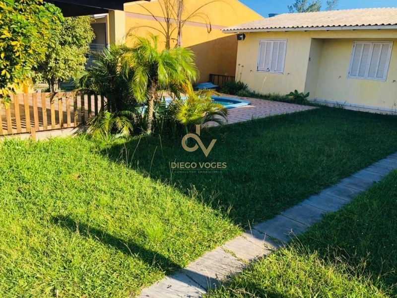 Casa com amplo terreno 2 quartos quiosque com churrasqueira e piscina: 2ª foto da galeria de imagens do imóvel