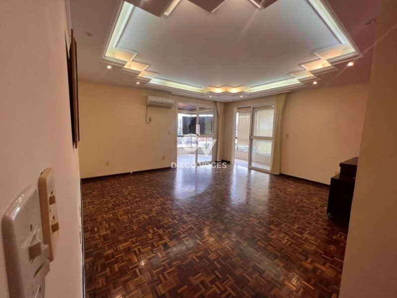 Entrada e parcelo direto apto no centro ao lado da prefeitura: 2ª foto da galeria de imagens do imóvel