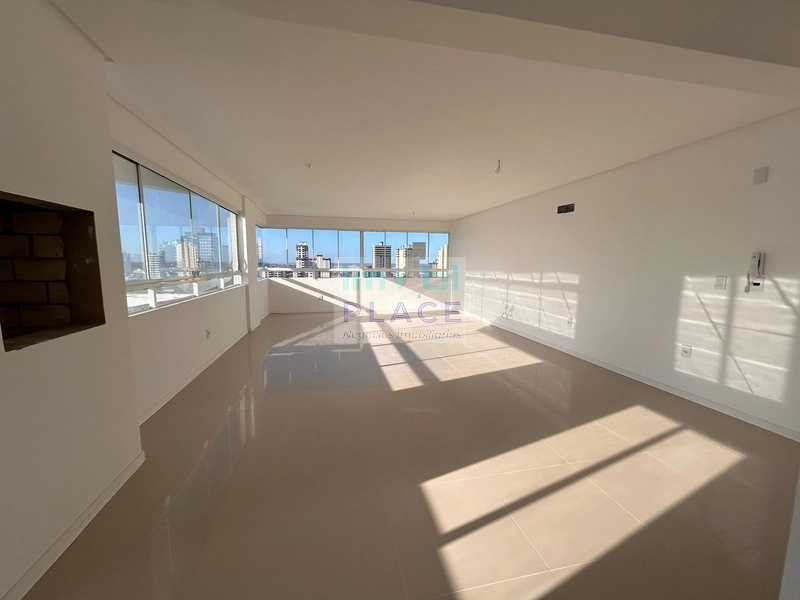Apartamento localizado na Av. da Igreja à poucas quadras do mar: 1ª foto da galeria de imagens do imóvel