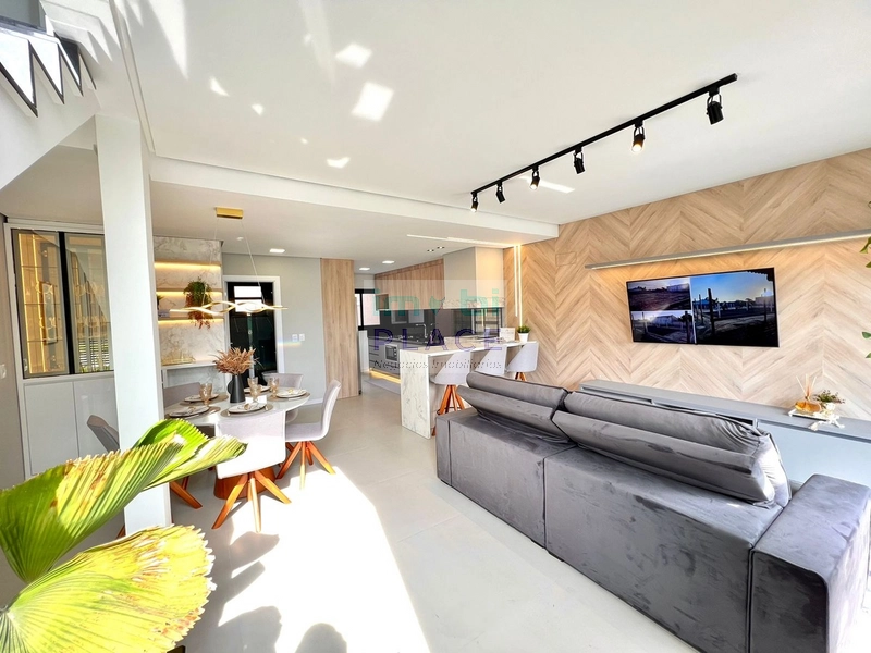 Luxuoso Sobrado mobiliado e decorado de Esquina em Avenida com Piscina: 28ª foto da galeria de imagens do imóvel