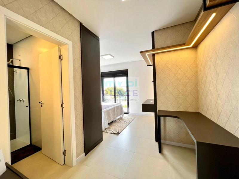 Luxuoso Sobrado mobiliado e decorado de Esquina em Avenida com Piscina: 18ª foto da galeria de imagens do imóvel