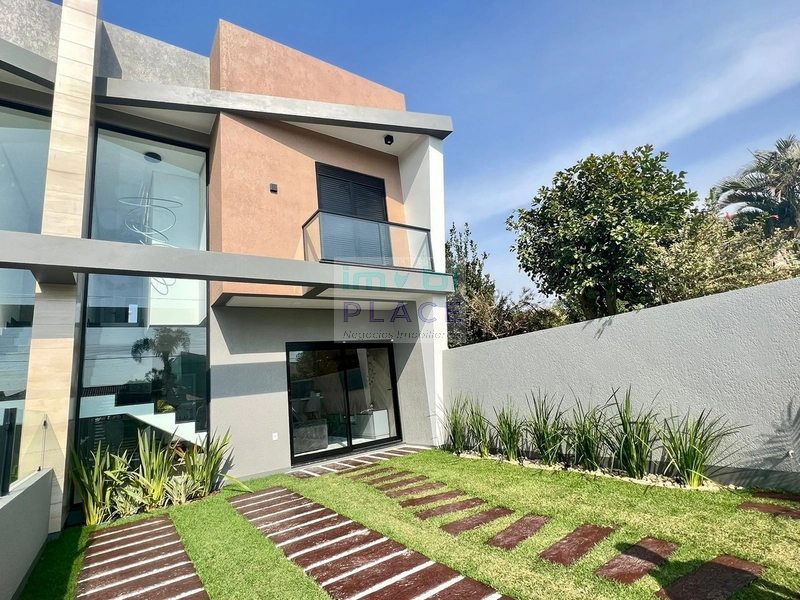 Luxuoso Sobrado mobiliado e decorado de Esquina em Avenida com Piscina: 2ª foto da galeria de imagens do imóvel
