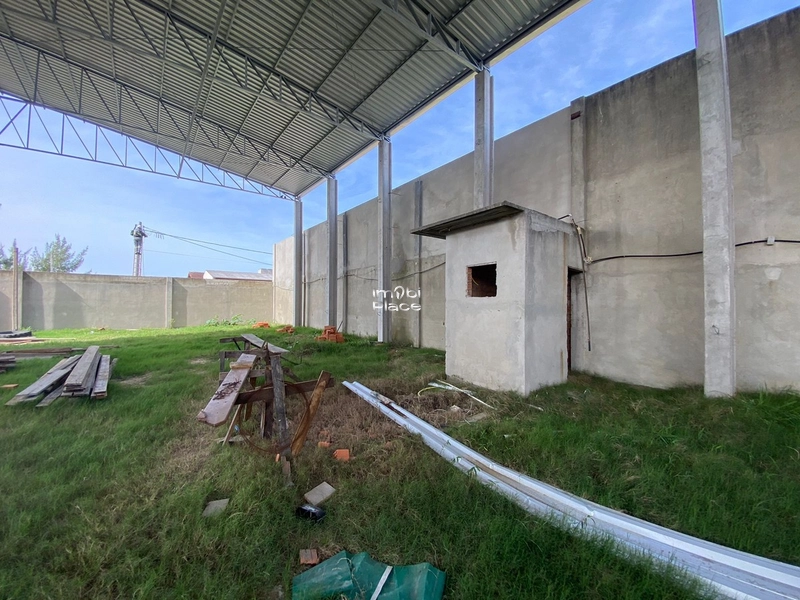 Excelente Pavilhão, com toda infraestrutura, pronto para comércios.: 27ª foto da galeria de imagens do imóvel