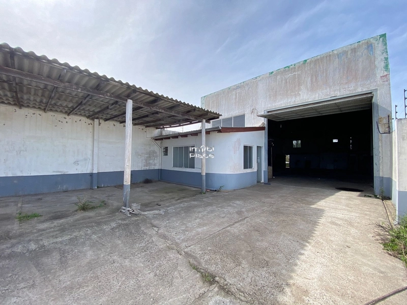 Excelente Pavilhão, com toda infraestrutura, pronto para comércios.: 21ª foto da galeria de imagens do imóvel