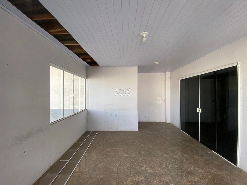 Excelente Pavilhão, com toda infraestrutura, pronto para comércios.: 22ª foto da galeria de imagens do imóvel