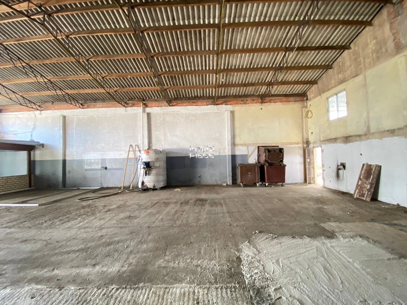 Excelente Pavilhão, com toda infraestrutura, pronto para comércios.: 13ª foto da galeria de imagens do imóvel