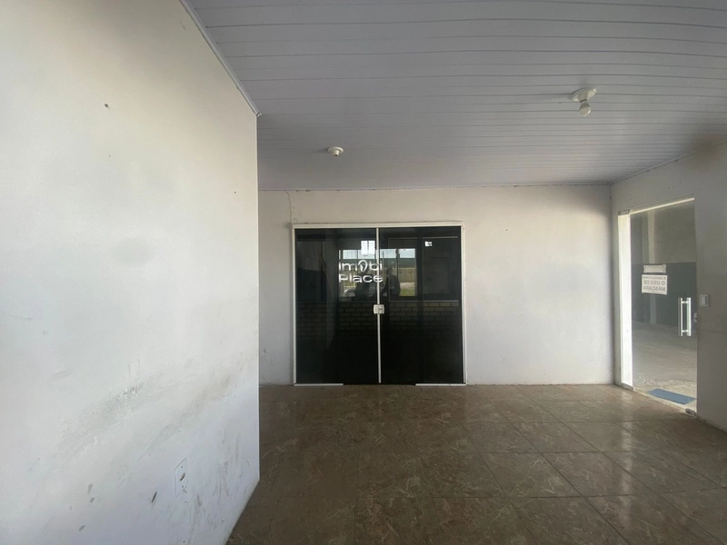 Excelente Pavilhão, com toda infraestrutura, pronto para comércios.: 19ª foto da galeria de imagens do imóvel